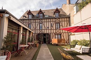 Hôtel Au Charme Rabelaisien