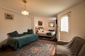 Hôtel Au Charme Rabelaisien