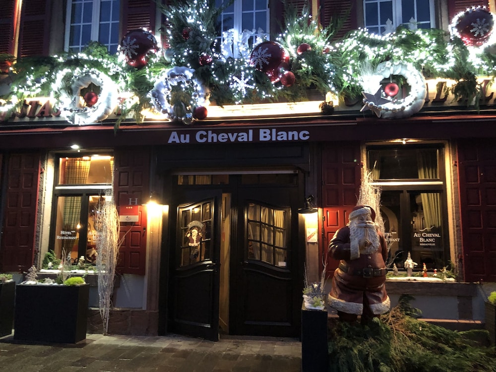 Au Cheval Blanc Hôtel et Restaurant