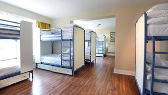 3 Lakes Hostel
