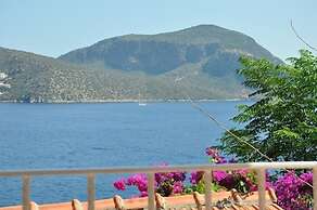 Caretta Hotel