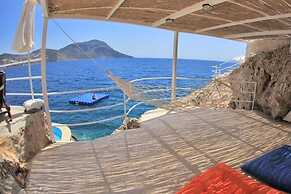 Caretta Hotel