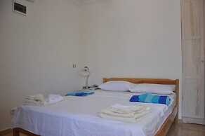 Caretta Hotel