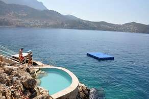 Caretta Hotel