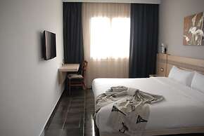 Hotel A44