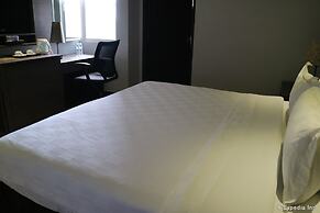 Avenue Suites Hotel