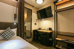 Hotel Papa Whale