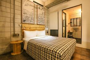 Hotel Papa Whale
