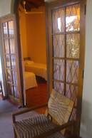 Tree Breeze Inn
