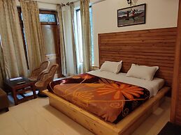 Greenwoods Inn