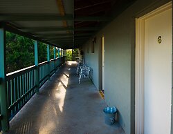 Settlers Inn