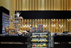 V E Hotel & Residence