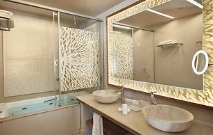 Anax Resort & Spa