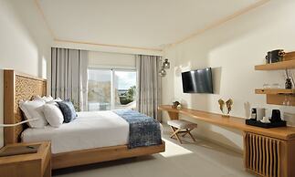 Anax Resort & Spa