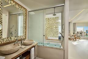 Anax Resort & Spa