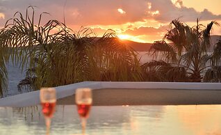 Anax Resort & Spa