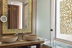 Anax Resort & Spa