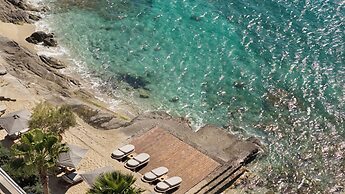 Anax Resort & Spa