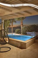 Anax Resort & Spa