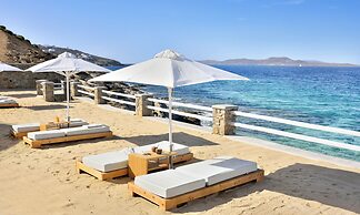 Anax Resort & Spa