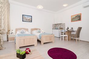 Rooms Tezoro