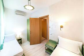 American Hotel