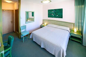 American Hotel