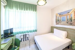 American Hotel