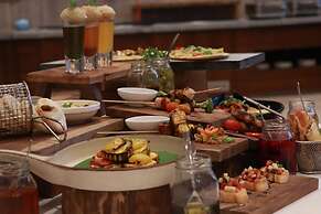 Novotel Chennai OMR Hotel