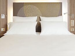 Novotel Chennai OMR Hotel