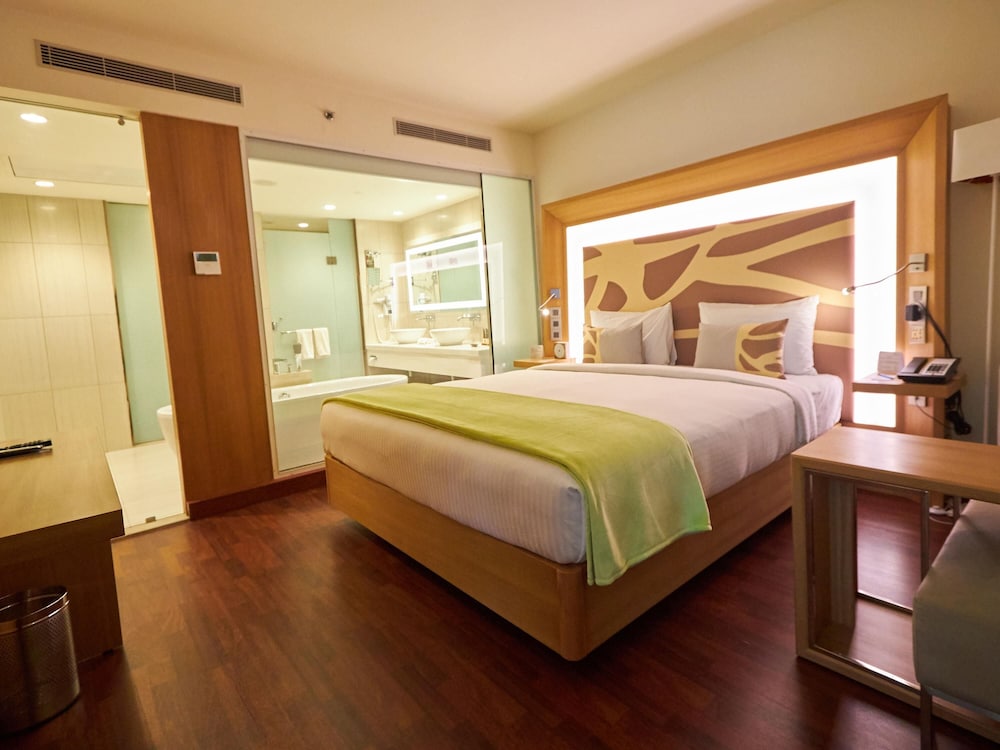 Novotel Chennai OMR Hotel