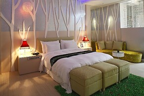 Dryad Motel