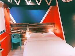 R10 Eco Hotel