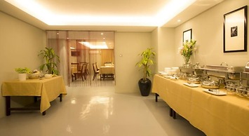 Shwe Pyi San Yar Hotel