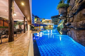 Chalong Miracle Lakeview Resort & Spa