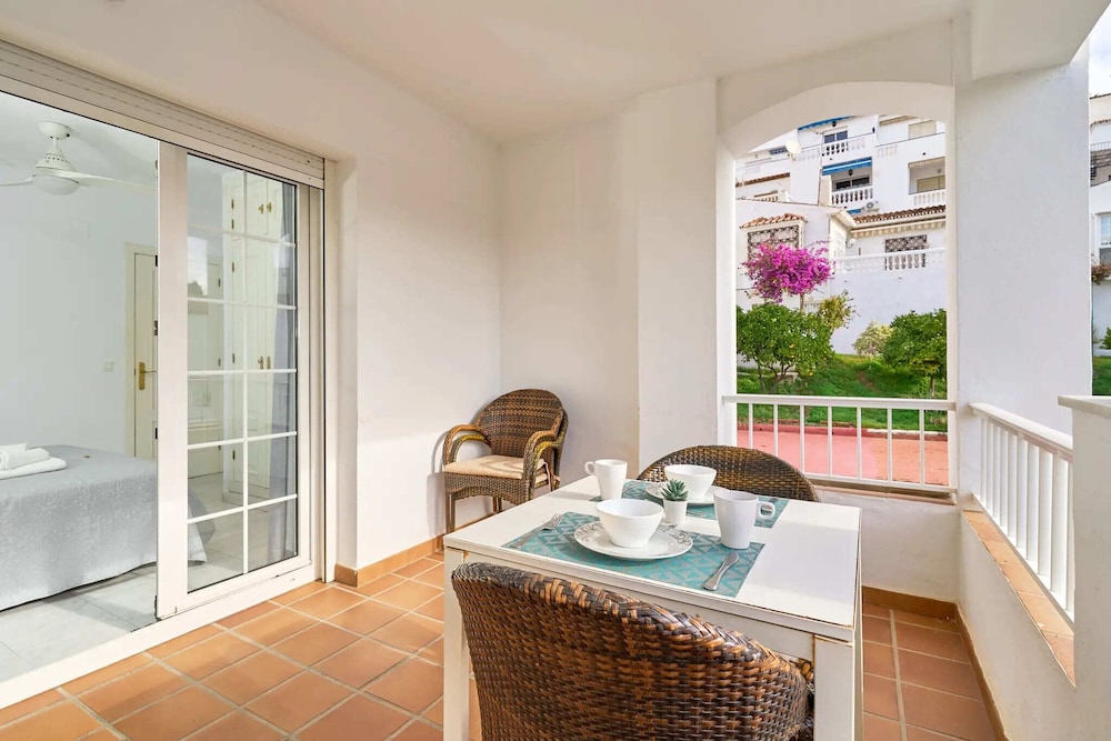 Apartamentos Turísticos Almoraide