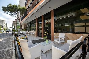 Hotel Scarlet