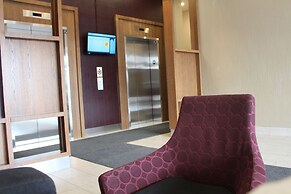 Deluxe Corner Suite - By Elite Suites