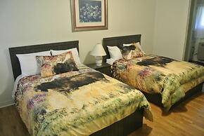 Gold Pine Inn Motel