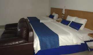 CEO Hotel Business Class