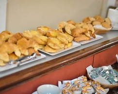 Casi Guemes Hotel