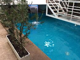 Nubes Hotel