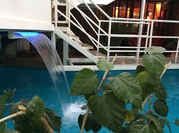 Nubes Hotel