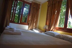 Benitez Hosteria