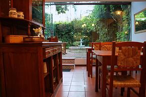 La Manuel Lobo Posada