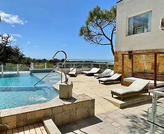 Jaina Resort & Spa
