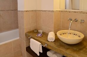 Jaina Resort & Spa