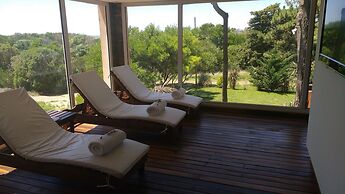 Jaina Resort & Spa