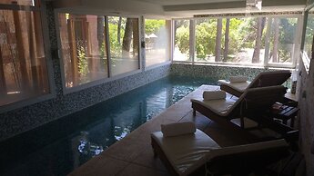 Jaina Resort & Spa