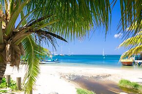 Green Bamboo Cabana